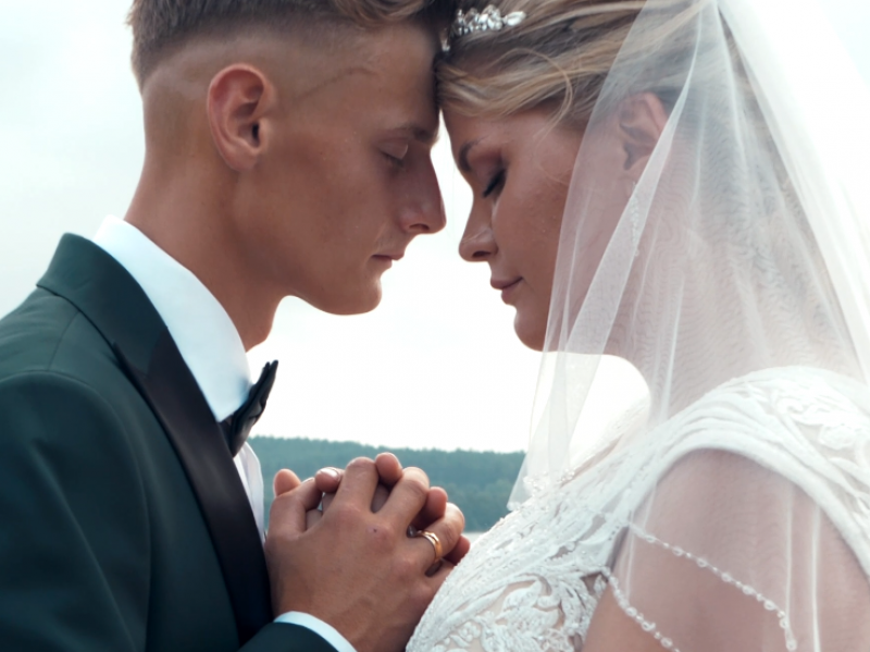 artefakt-records-filmy-slubne zdjęcie prezentacji gdzie wesele