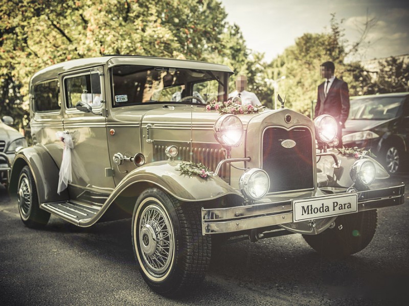 ford-y-retro-auto-do-slubu-na-wesele zdjęcie prezentacji gdzie wesele