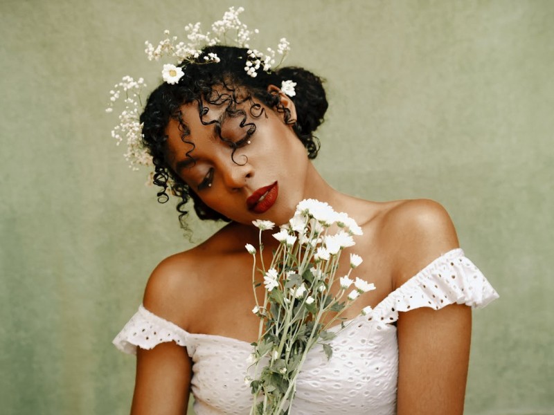 jak-przygotowac-sie-do-makijazu-weselnego-poradnik-panny-mlodej