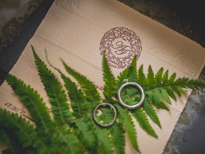 wszystko-co-powinnismy-wiedziec-o-zapraszaniu-gosci-na-wesele