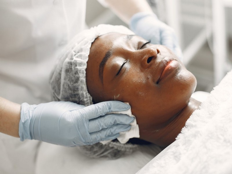 zabieg-z-uzyciem-nici-liftingujacych-haczykowych-jak-sie-przygotowac