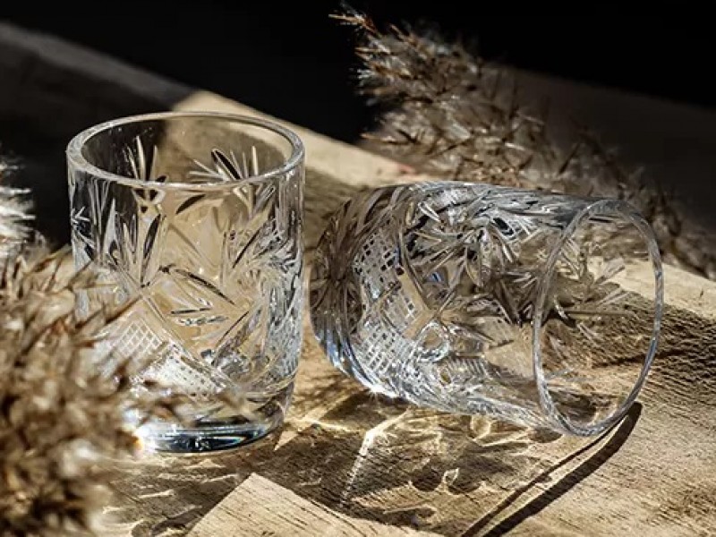 jakie-kieliszki-do-wodki-na-wesele