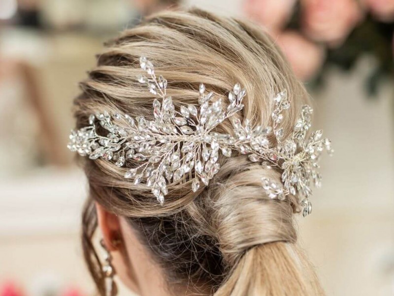 jakie-wlosy-doczepiane-wybrac-do-fryzury-slubnej