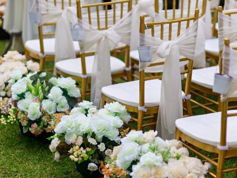 slub-w-plenerze-dekoracje-z-pomyslem-i-charakterem