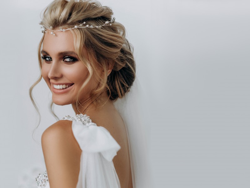 8-najnowszych-trendow-w-krainie-slubnej-bizuterii