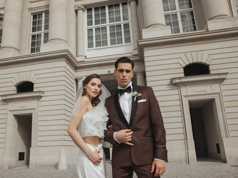 moda-meska-na-slubie-2024-inspiracje-ze-stylu-klasycznego-po-awangardowe-rozwiazania