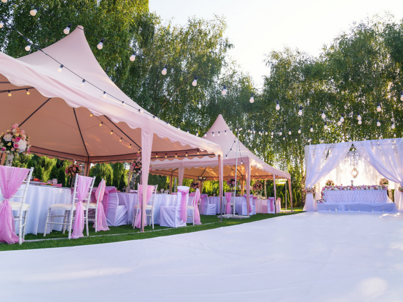 wesele-pod-namiotem-wady-zalety-i-koszty