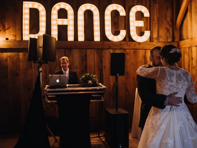 10-najlepszych-dj-ow-na-wesele-warszawa-i-okolice-opinie-cennik-wolne-terminy