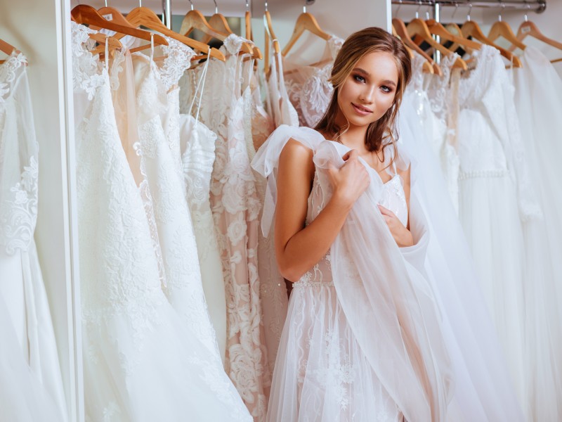 jaka-suknie-slubna-wybrac-czym-sie-kierowac-5-zasad-wyboru-sukni-slubnej