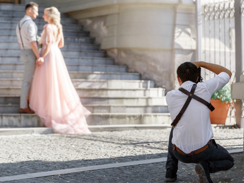 5-kruczkow-w-umowach-z-filmowcami-i-fotografami-o-ktorych-musisz-wiedziec