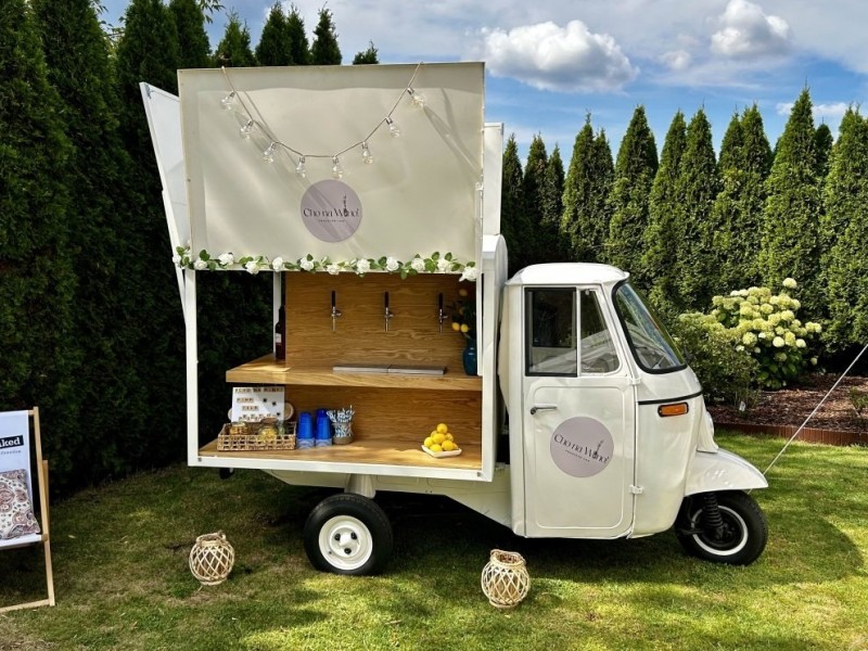 cho-na-wino-prosecco-van zdjęcie prezentacji gdzie wesele