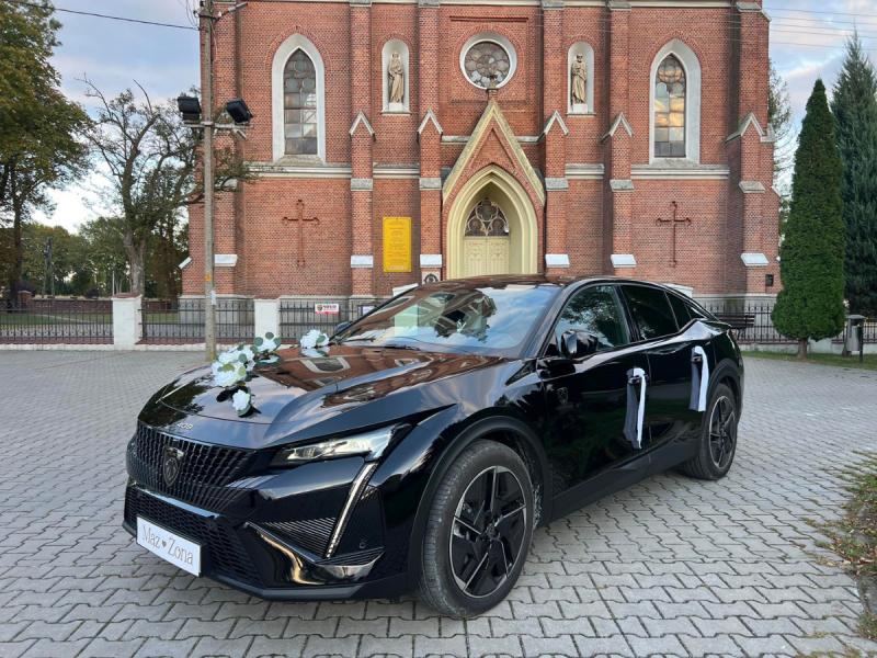 czarna-elegancja-auto-do-slubu zdjęcie prezentacji gdzie wesele