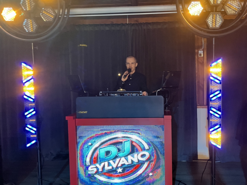 dj-na-wesele-dj-sylvano zdjęcie prezentacji gdzie wesele