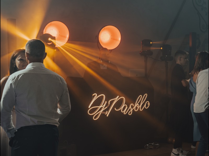 dj-pasblo zdjęcie prezentacji gdzie wesele