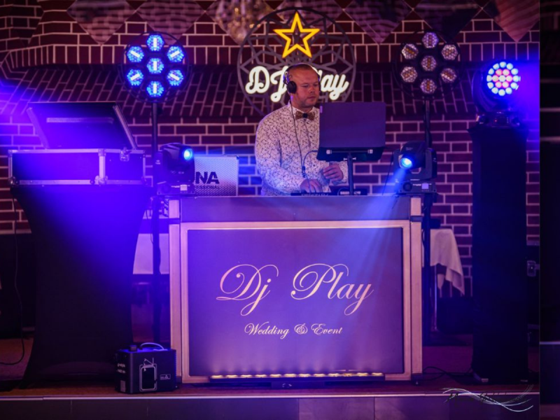 dj-play zdjęcie prezentacji gdzie wesele