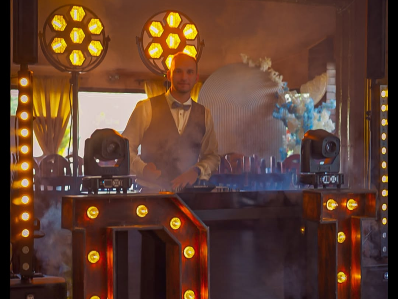 dj-mateusz-dj-na-wesele zdjęcie prezentacji gdzie wesele