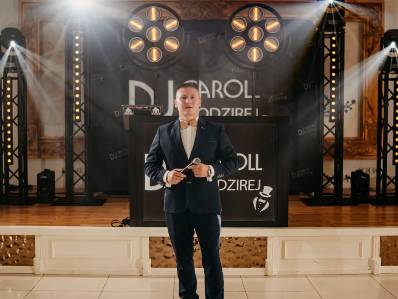 dj-wodzirej-caroll-karol-szymanski zdjęcie prezentacji gdzie wesele