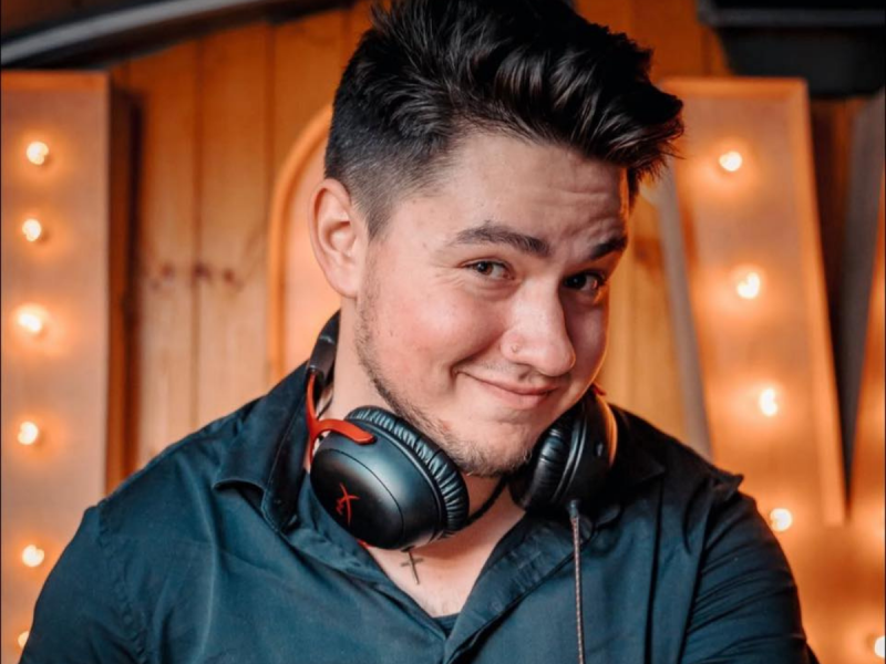 djyakman zdjęcie prezentacji gdzie wesele