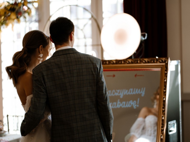 fotobudka-foto-w-lustrze zdjęcie prezentacji gdzie wesele