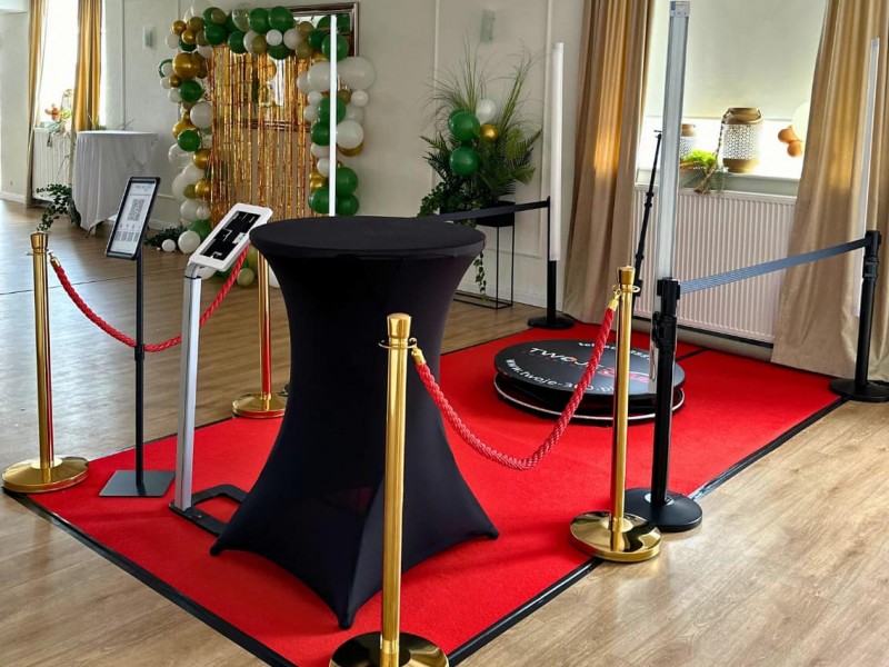 fotobudka-twoje-360 zdjęcie prezentacji gdzie wesele