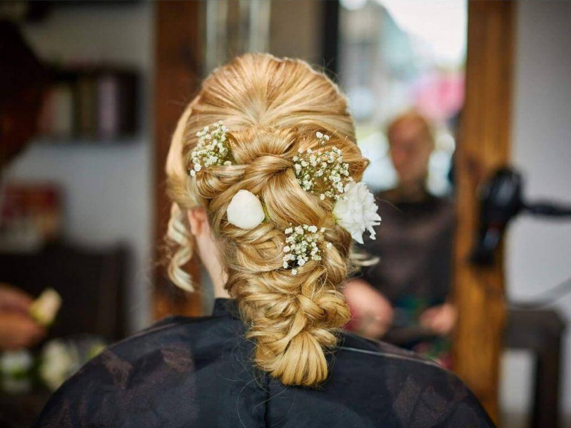 fryzjer-slubny-warszawa-marcelina-koziol zdjęcie prezentacji gdzie wesele