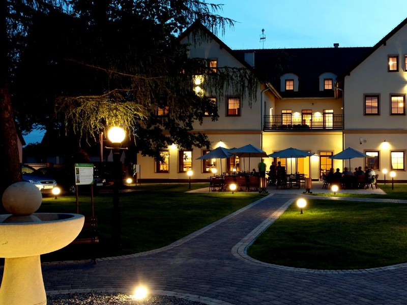 hotel-restauracja-modrzewiowy-dwor zdjęcie prezentacji gdzie wesele