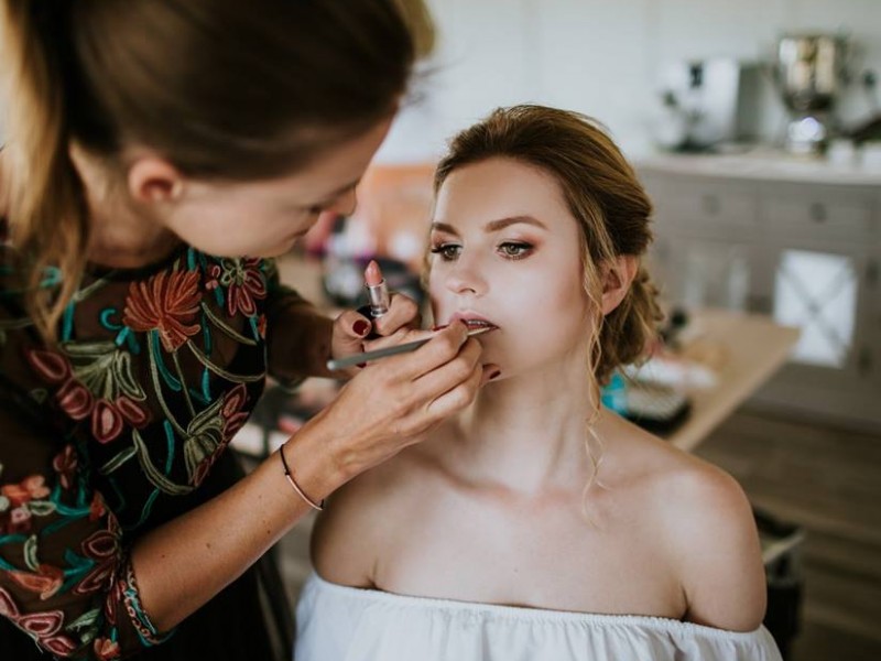 iwona-gzik-makijaz-stylizacja-fryzur zdjęcie prezentacji gdzie wesele