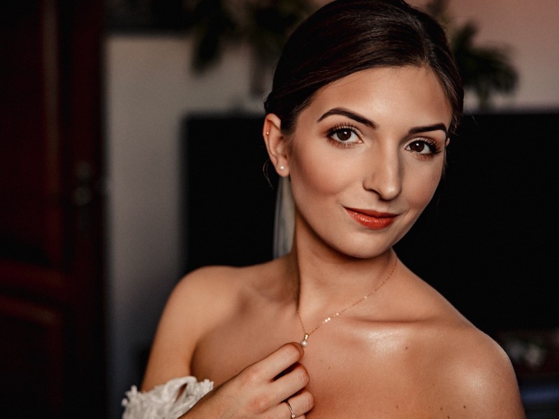 julia-klosowska-make-up-artist zdjęcie prezentacji gdzie wesele