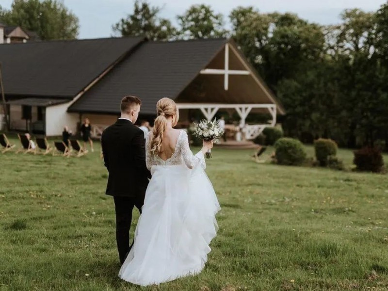 karolina-smolorz-stylistka-fryzur zdjęcie prezentacji gdzie wesele