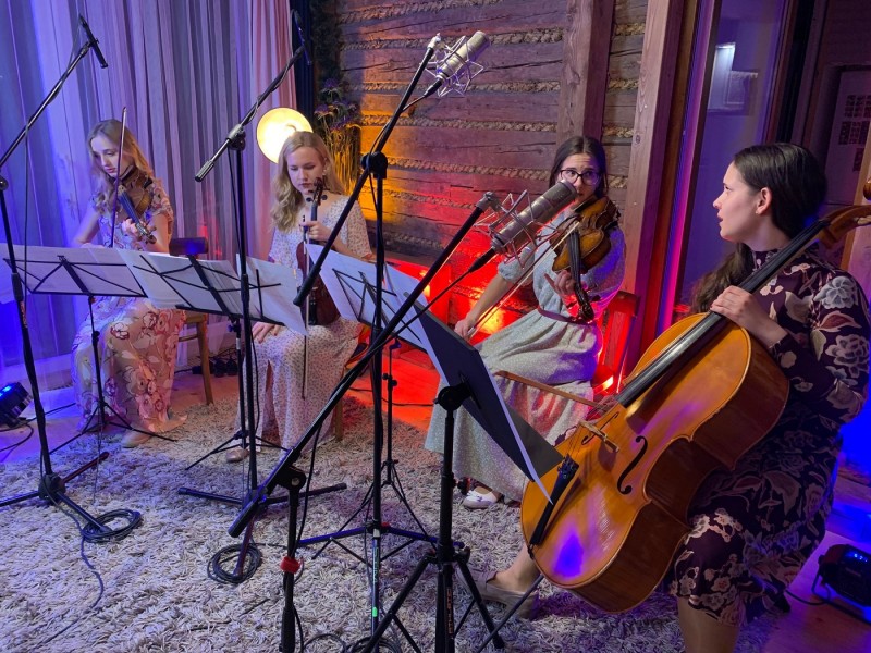 kwartet-la-belle-oprawa-muzyczna-slubu zdjęcie prezentacji gdzie wesele
