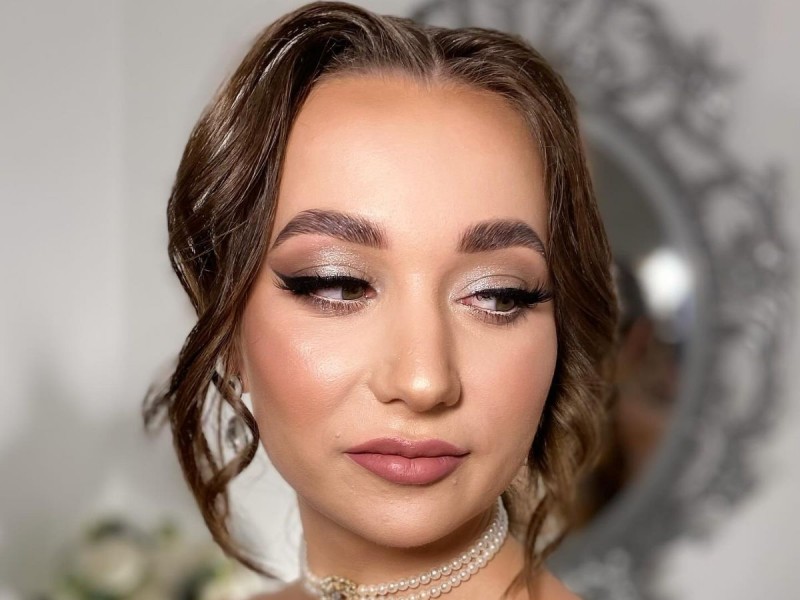 ladylab-slupsk-katarzyna-ostrowska-makijaz-i-fryzury-stylizacja-oka zdjęcie prezentacji gdzie wesele