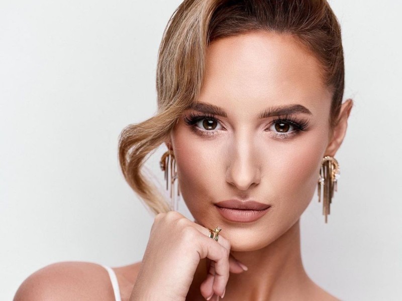 make-up-club-klaudia-klos zdjęcie prezentacji gdzie wesele