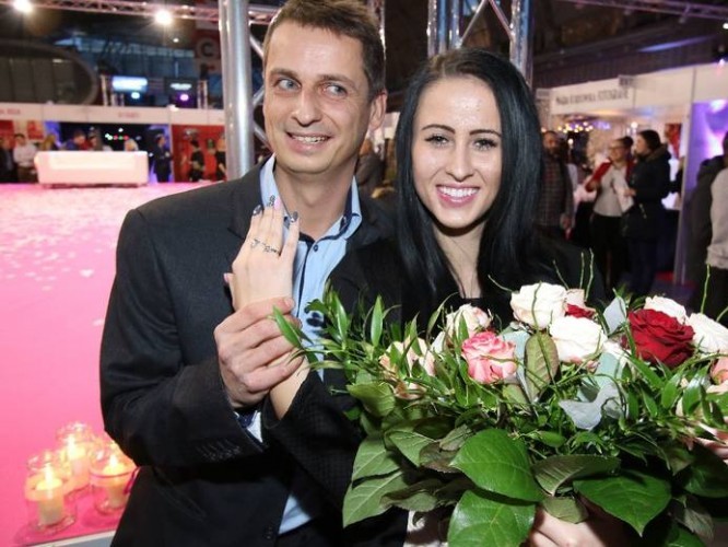 oswiadczyny-na-targach-modny-slub-padlo-sakramentalne-tak