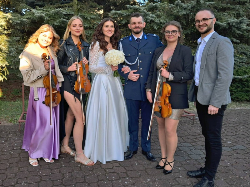 pf-oprawa-muzyczna-slubu zdjęcie prezentacji gdzie wesele