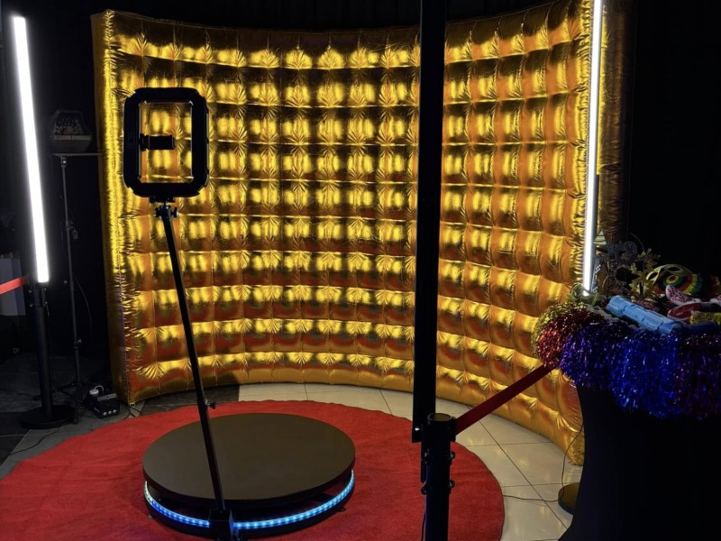 photoboom360-fotobudka360-olsztyn zdjęcie prezentacji gdzie wesele