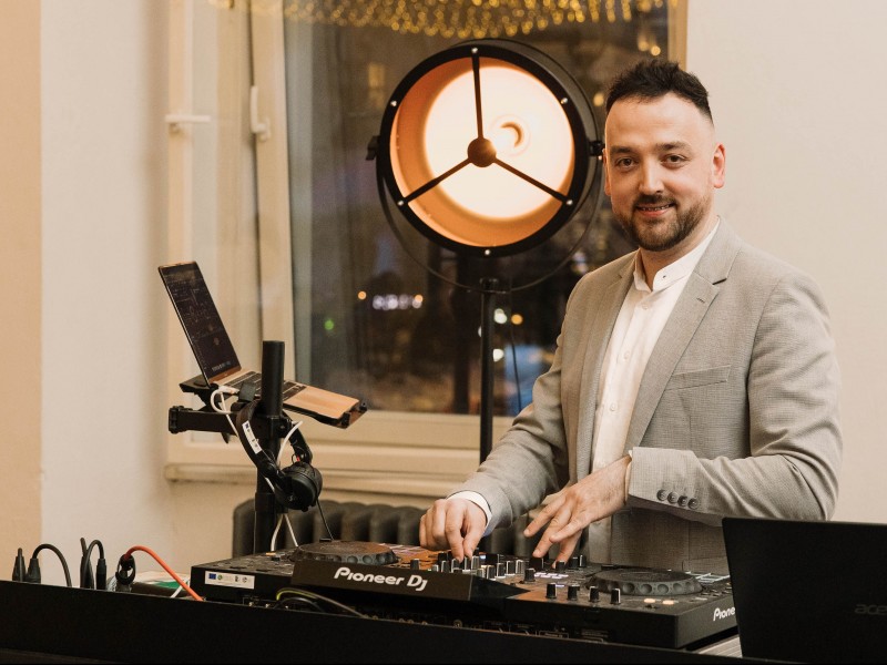 prestige-djs-adrian-ligeza zdjęcie prezentacji gdzie wesele