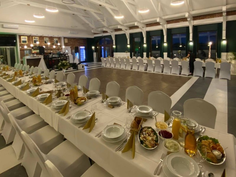 restauracja-czar-i-las zdjęcie prezentacji gdzie wesele