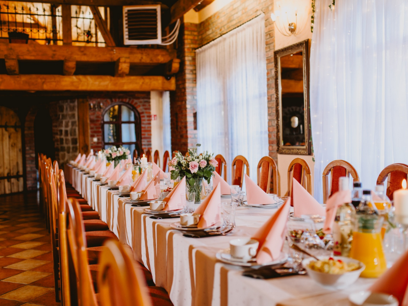 restauracja-pod-wieza-remus-szymbark zdjęcie prezentacji gdzie wesele