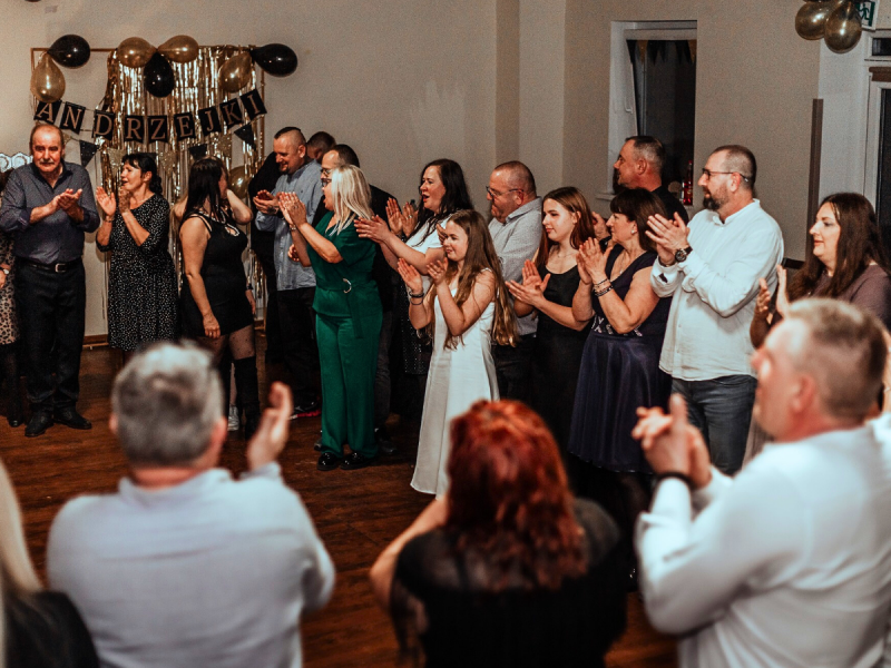 sala-na-wynajem-smogulecka-wies zdjęcie prezentacji gdzie wesele