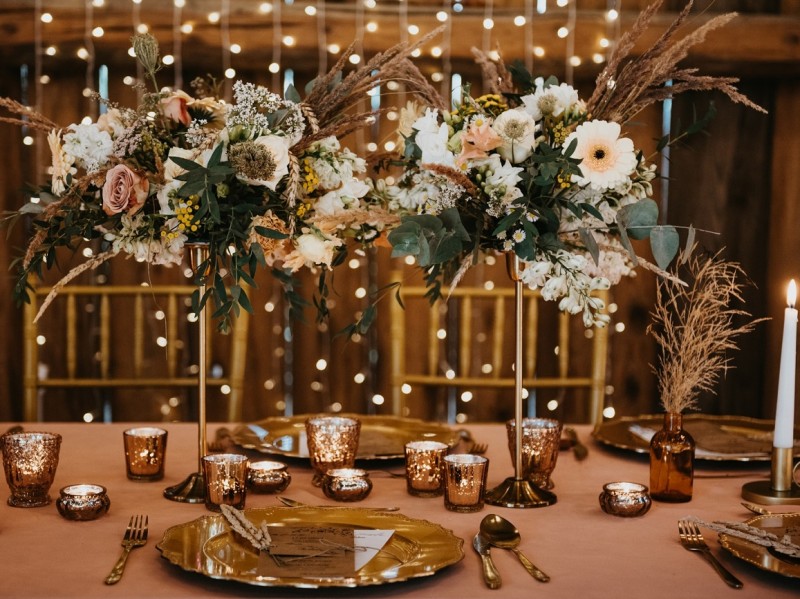 slub-na-polu-kwiaty-i-dekoracje zdjęcie prezentacji gdzie wesele