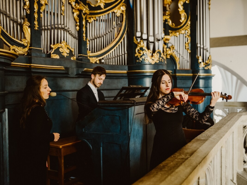 suerte-muzyka-na-slub zdjęcie prezentacji gdzie wesele