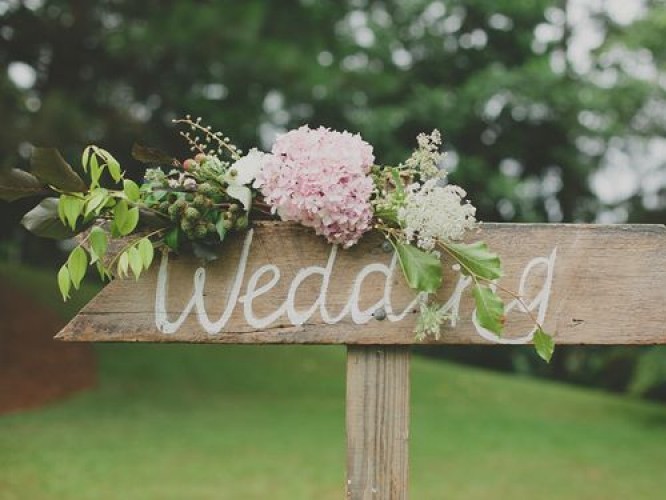 tablice-powitalne-czy-zawitaja-na-polskie-wesela