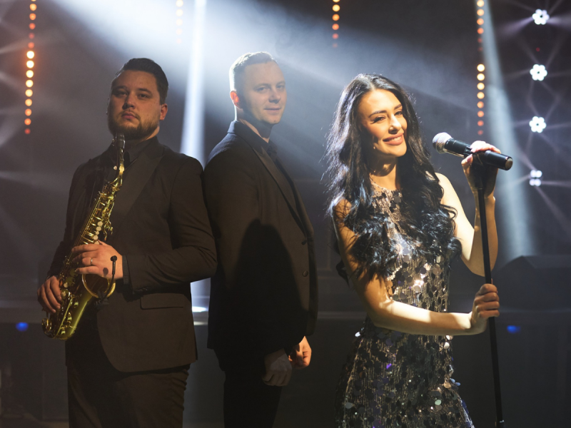 trio-m-art-wokalistka-dj-sax zdjęcie prezentacji gdzie wesele