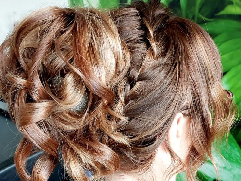 wioleta-kuc-uslugi-fryzjerskie-trojmiasto zdjęcie prezentacji gdzie wesele