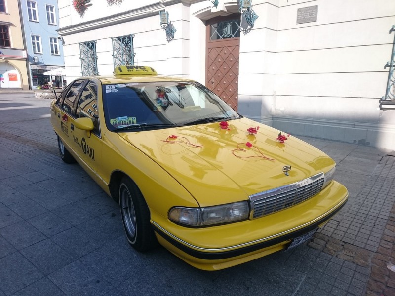yellow-new-york-taxi-wynajem-do-slubu-wesela zdjęcie prezentacji gdzie wesele