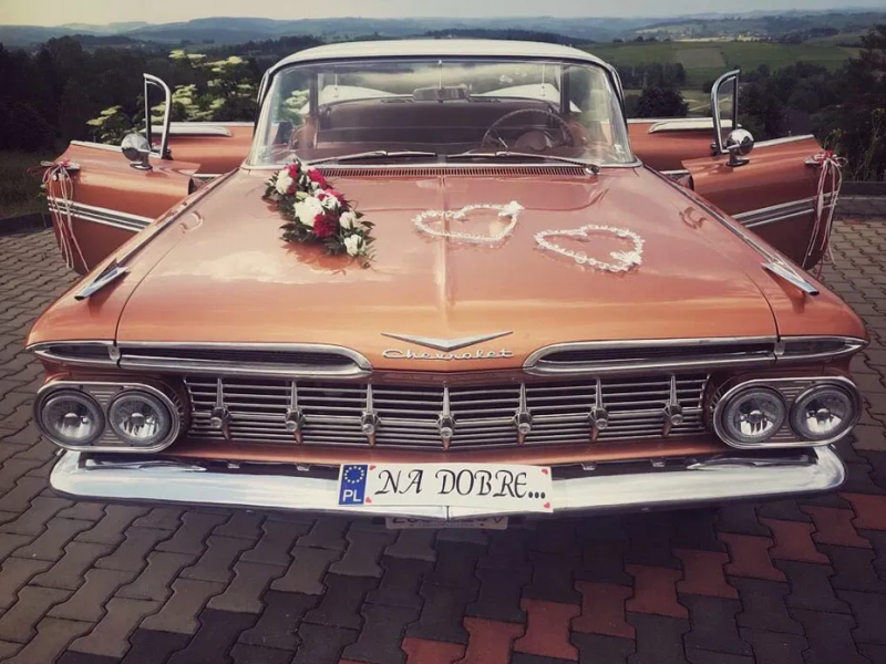 zabytkowy-samochod-do-slubu-1959-chevrolet-impala zdjęcie prezentacji gdzie wesele