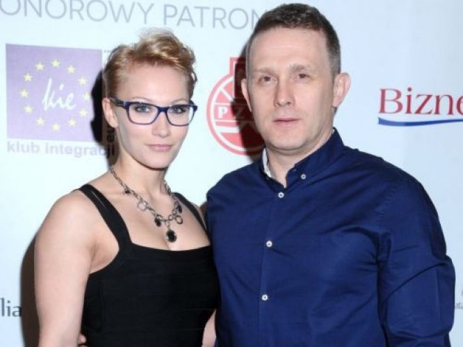 znany-aktor-serialu-m-jak-milosc-poslubil-mistrzynie-tanca-na-rurze